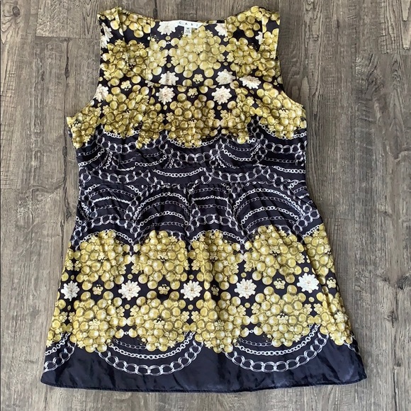 CAbi Tops - Women’s cabi blouse